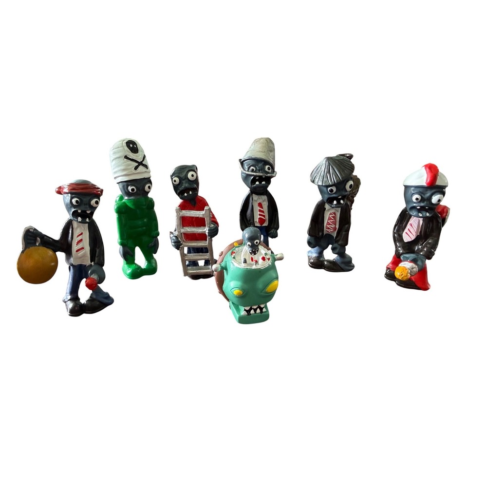 Plants vs Zombies PVC Mini Figure Lot 7pc Game Collectible Cake Toppers Toy Set
